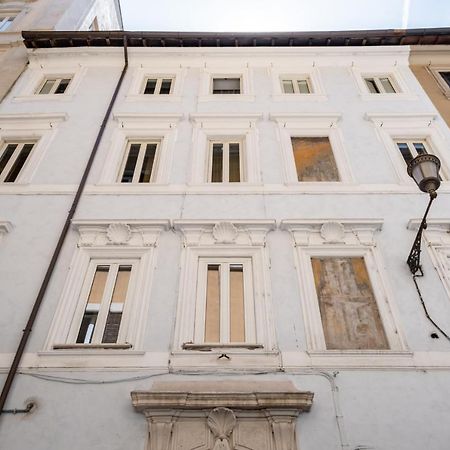 19 Steps Trevi Rome Buitenkant foto